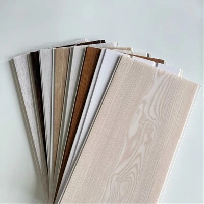 Levný černý stropní panel PVC
